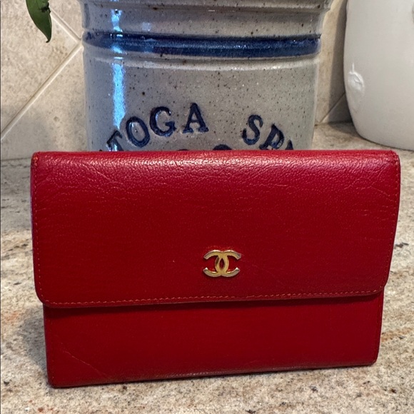 Chanel Coco Mark Leather Wallet with Box - Picture 8 of 14